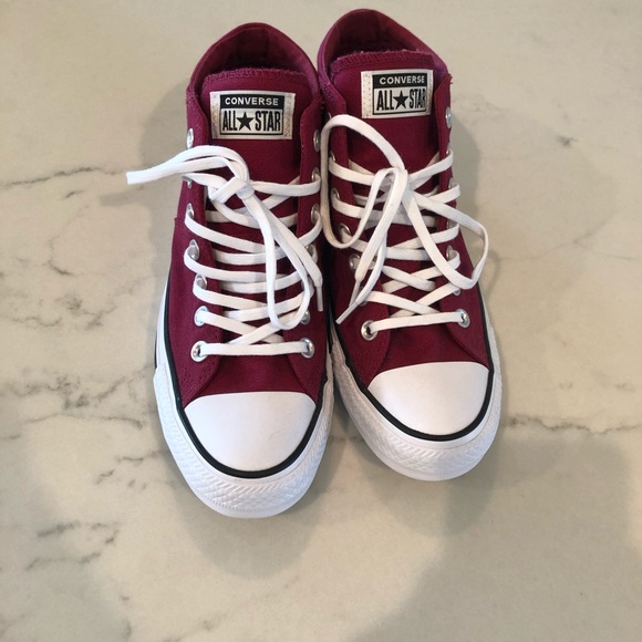mid top converse womens